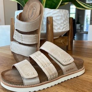 Taos Tremendous Stone colored sandals. New with box. 100% real leather